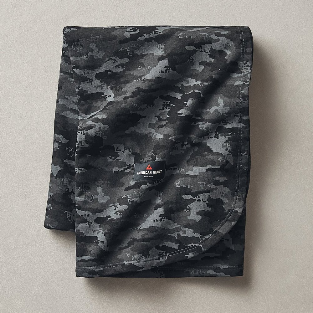 HEAVYWEIGHT STADIUM BLANKET